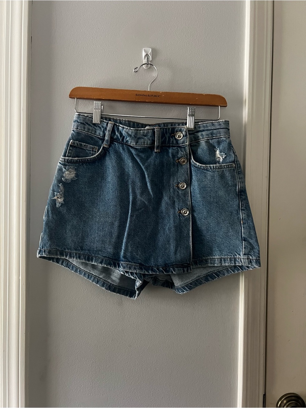 Zara Blue Denim Button-Front Skirt